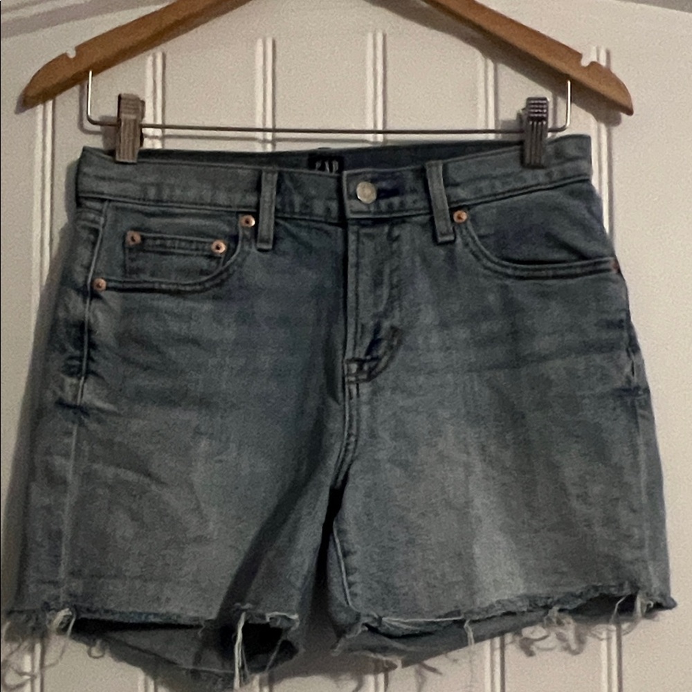 GAP Jean Shorts Size 26